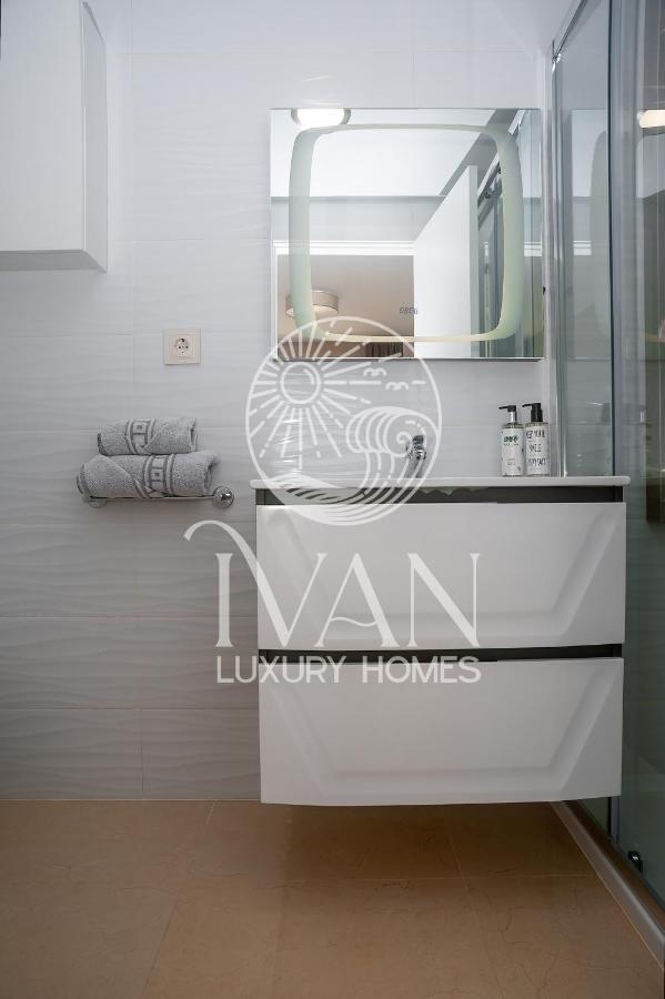 Casa Emiliaivan Luxury Homes 8ªpta Norte 1ª Linea โอโรเปซาเดลมาร์ ภายนอก รูปภาพ